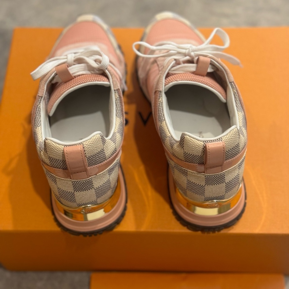 Authentic Louis Vuitton Damier Azur Rose Pink Sneaker Size 6 - Picture 4 of 5